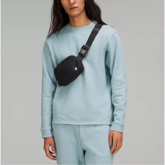 Lululemon Everywhere Belt Bag Black NEW With TAGS - Picture 2 of 12